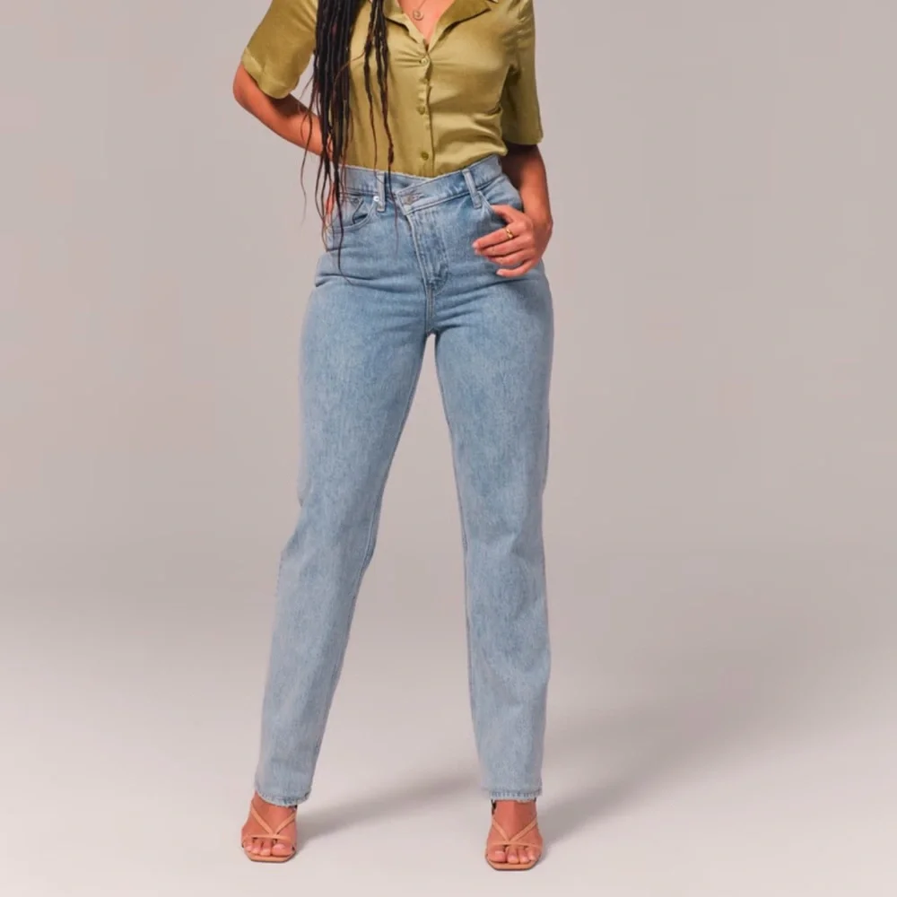 Abercrombie curve love jeans - Picture 6 of 9